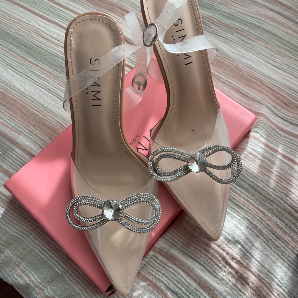 ASOS SIMMI LONDON KAROLINE WIDE FIT CLEAR HEEL w/ RHINESTONE BOW UK 5W- like new